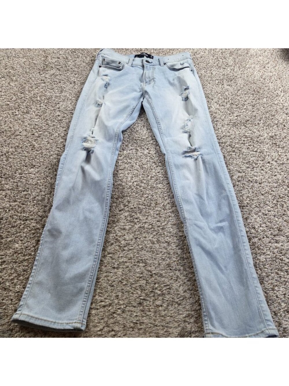 Hollister Jeans Mens 30x31 Tag 30x32 Skinny Light Wash Denim Distressed Marks*